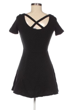 Kleid H&M Divided, Größe S, Farbe Schwarz, Preis 37,40 €