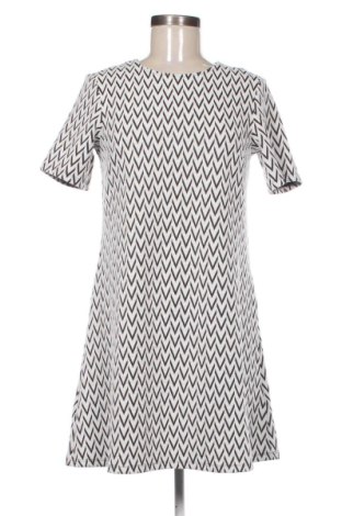 Rochie H&M Divided, Mărime M, Culoare Alb, Preț 123,99 Lei