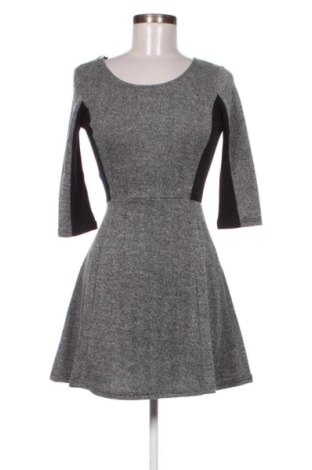 Rochie H&M Divided, Mărime XS, Culoare Multicolor, Preț 123,99 Lei