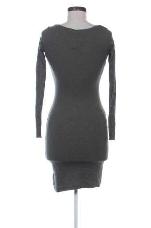 Рокля H&M L.O.G.G., Размер XS, Цвят Зелен, Цена 20,00 €