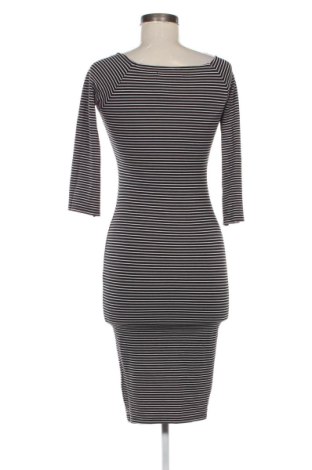 Sukienka Pull&Bear, Rozmiar M, Kolor Kolorowy, Cena 107,17 zł