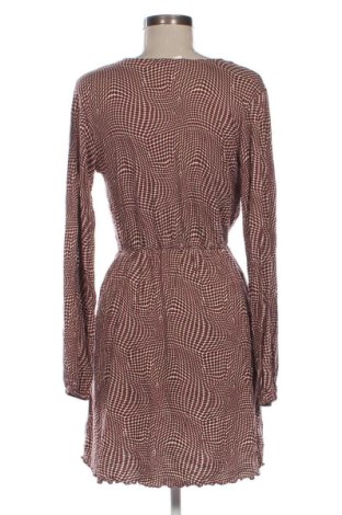 Sukienka Pull&Bear, Rozmiar M, Kolor Kolorowy, Cena 67,99 zł