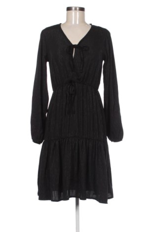 Kleid Sisters Point, Größe S, Farbe Schwarz, Preis 50,99 €