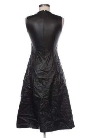 Sukienka Stradivarius, Rozmiar S, Kolor Czarny, Cena 106,90 zł