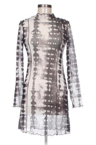 Рокля Stradivarius, Размер M, Цвят Многоцветен, Цена 20,45 €