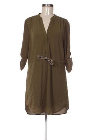 Šaty  Stradivarius, Veľkosť L, Farba Zelená, Cena  23,95 €