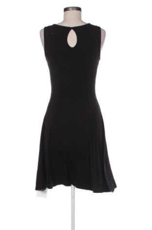 Kleid Tamaris, Größe M, Farbe Schwarz, Preis 25,00 €