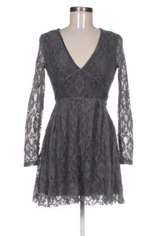 Kleid Terranova, Größe S, Farbe Grau, Preis 20,00 €