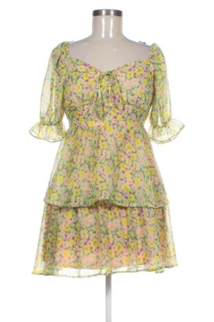 Рокля Trendyol, Размер M, Цвят Многоцветен, Цена 25,05 €