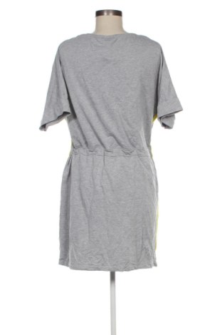 Šaty  Up 2 Fashion, Velikost L, Barva Šedá, Cena  539,00 Kč