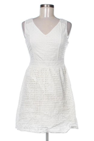 Kleid VILA, Größe S, Farbe Weiß, Preis 14,00 €