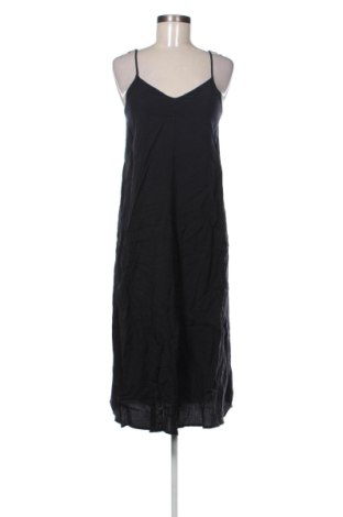 Рокля Vero Moda, Размер XS, Цвят Черен, Цена 17,89 €