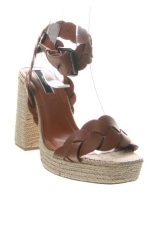 Сандали Pepe Jeans, Размер 40, Цвят Кафяв, Цена 89,47 €