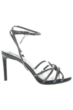 Сандали Steve Madden, Размер 38, Цвят Сребрист, Цена 46,01 €, #136364701