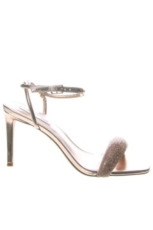 Сандали Steve Madden, Размер 40, Цвят Златист, Цена 89,47 €