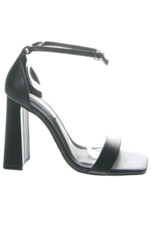 Сандали Steve Madden, Размер 38, Цвят Черен, Цена 104,81 €
