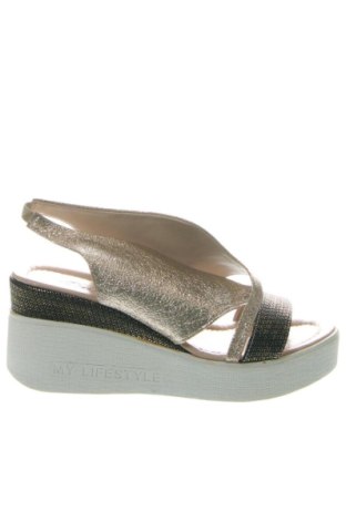 Sandalen Unbranded, Größe 39, Farbe Mehrfarbig, Preis 37,40 €
