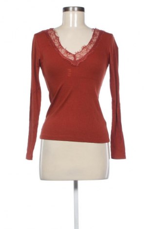 Dámská halenka About You, Velikost S, Barva Hnědá, Cena  59,00 Kč