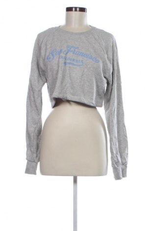 Dámská halenka Bershka, Velikost M, Barva Šedá, Cena  29,00 Kč