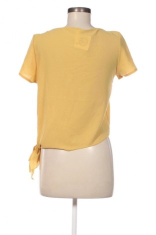 Γυναικεία μπλούζα NEW COLLECTION, Μέγεθος M, Χρώμα Κίτρινο, Τιμή 2,99 €