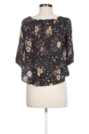 Dámská halenka Stradivarius, Velikost S, Barva Vícebarevné, Cena  169,00 Kč