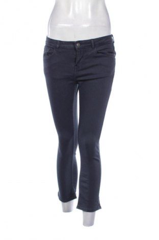 Damskie jeansy Cropp, Rozmiar S, Kolor Niebieski, Cena 22,99 zł