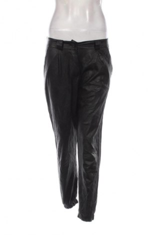 Γυναικείο παντελόνι Piazza Italia, Μέγεθος S, Χρώμα Μαύρο, Τιμή 2,99 €