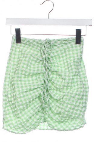 Пола Bershka, Размер XS, Цвят Многоцветен, Цена 2,04 €