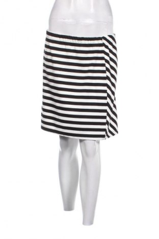 Пола C&A, Размер L, Цвят Многоцветен, Цена 2,04 €