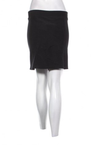 Пола Cubus, Размер M, Цвят Черен, Цена 2,04 €