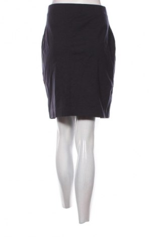 Пола Daphne, Размер M, Цвят Син, Цена 3,57 €