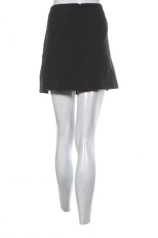 Пола Gap, Размер M, Цвят Черен, Цена 4,09 €