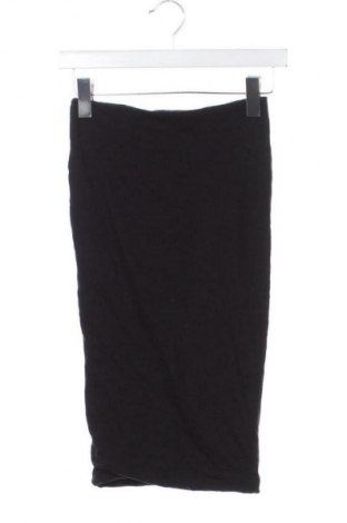 Пола H&M, Размер XS, Цвят Черен, Цена 2,04 €