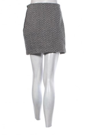 Пола H&M, Размер S, Цвят Многоцветен, Цена 3,06 €