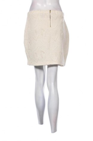 Пола H&M, Размер M, Цвят Екрю, Цена 2,04 €