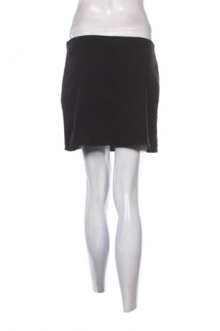 Пола H&M Divided, Размер S, Цвят Черен, Цена 2,04 €