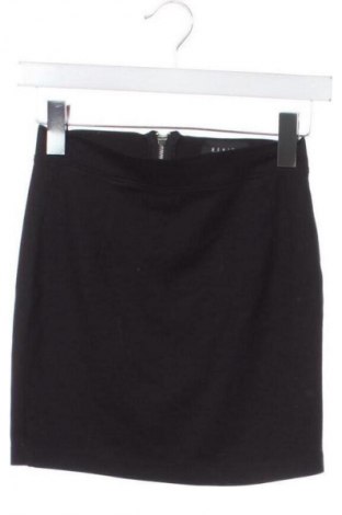 Пола Mohito, Размер XXS, Цвят Черен, Цена 2,04 €