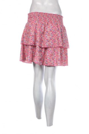 Пола NEW COLLECTION, Размер M, Цвят Многоцветен, Цена 3,06 €