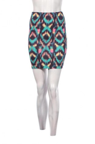 Пола Pull&Bear, Размер S, Цвят Многоцветен, Цена 2,04 €