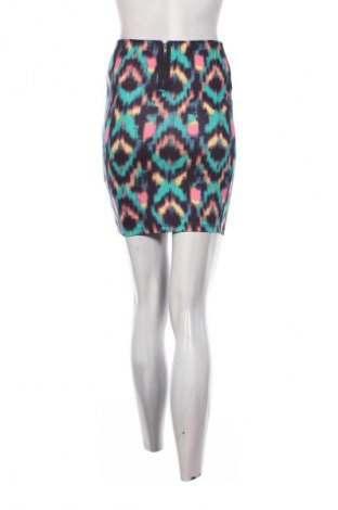 Пола Pull&Bear, Размер S, Цвят Многоцветен, Цена 2,04 €