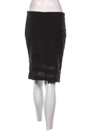 Пола S.Oliver, Размер M, Цвят Черен, Цена 4,09 €