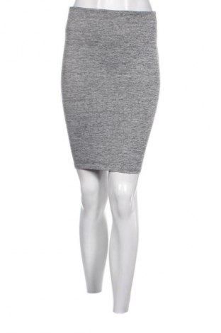 Пола Terranova, Размер S, Цвят Сив, Цена 2,04 €