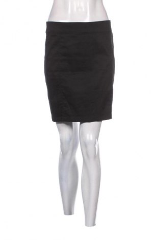 Пола Terranova, Размер M, Цвят Черен, Цена 2,04 €