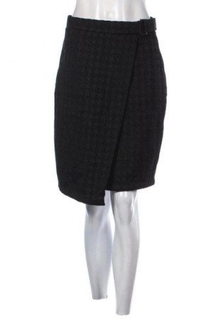 Пола Unbranded, Размер S, Цвят Черен, Цена 2,04 €