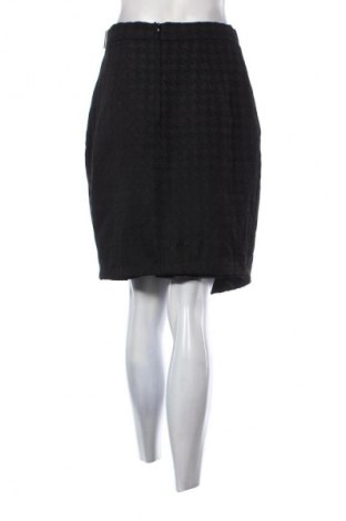 Пола Unbranded, Размер S, Цвят Черен, Цена 2,04 €