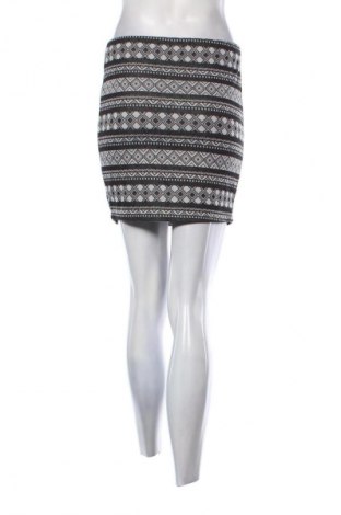 Пола Unbranded, Размер S, Цвят Многоцветен, Цена 2,04 €