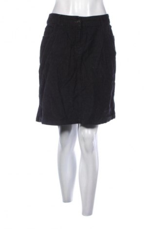 Пола Unbranded, Размер XL, Цвят Черен, Цена 2,04 €