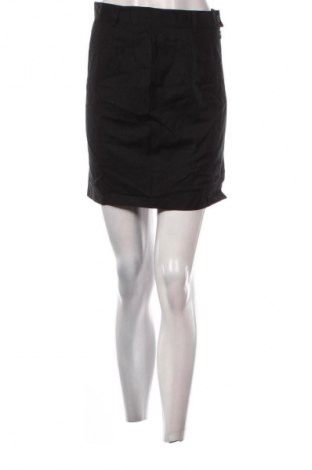 Пола Unbranded, Размер S, Цвят Черен, Цена 2,04 €