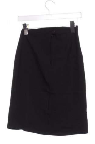 Пола Unbranded, Размер XS, Цвят Черен, Цена 2,55 €