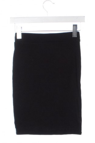 Пола Unbranded, Размер XS, Цвят Черен, Цена 2,04 €